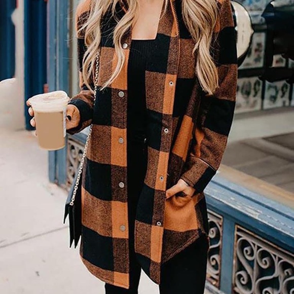 Jackets & Blazers - Plaid flannel 🍂